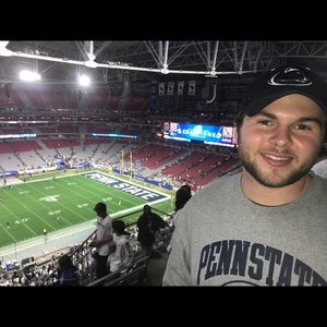 Meet your Posher, Max